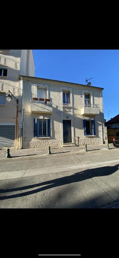 Villa Magali - Appartement Climatise T3 Duplex - Grau-Du-Roi - Hypercentre 20 M De La Plage 勒格罗-迪鲁瓦 外观 照片